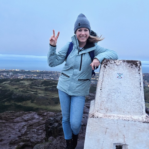 Meet your Posher, Sarah - Picture 2 of 2